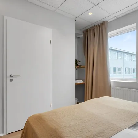 Alva Brautarholt 3*