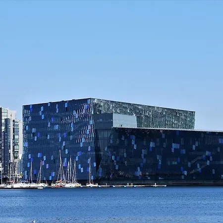 Alva Brautarholt Reykjavik